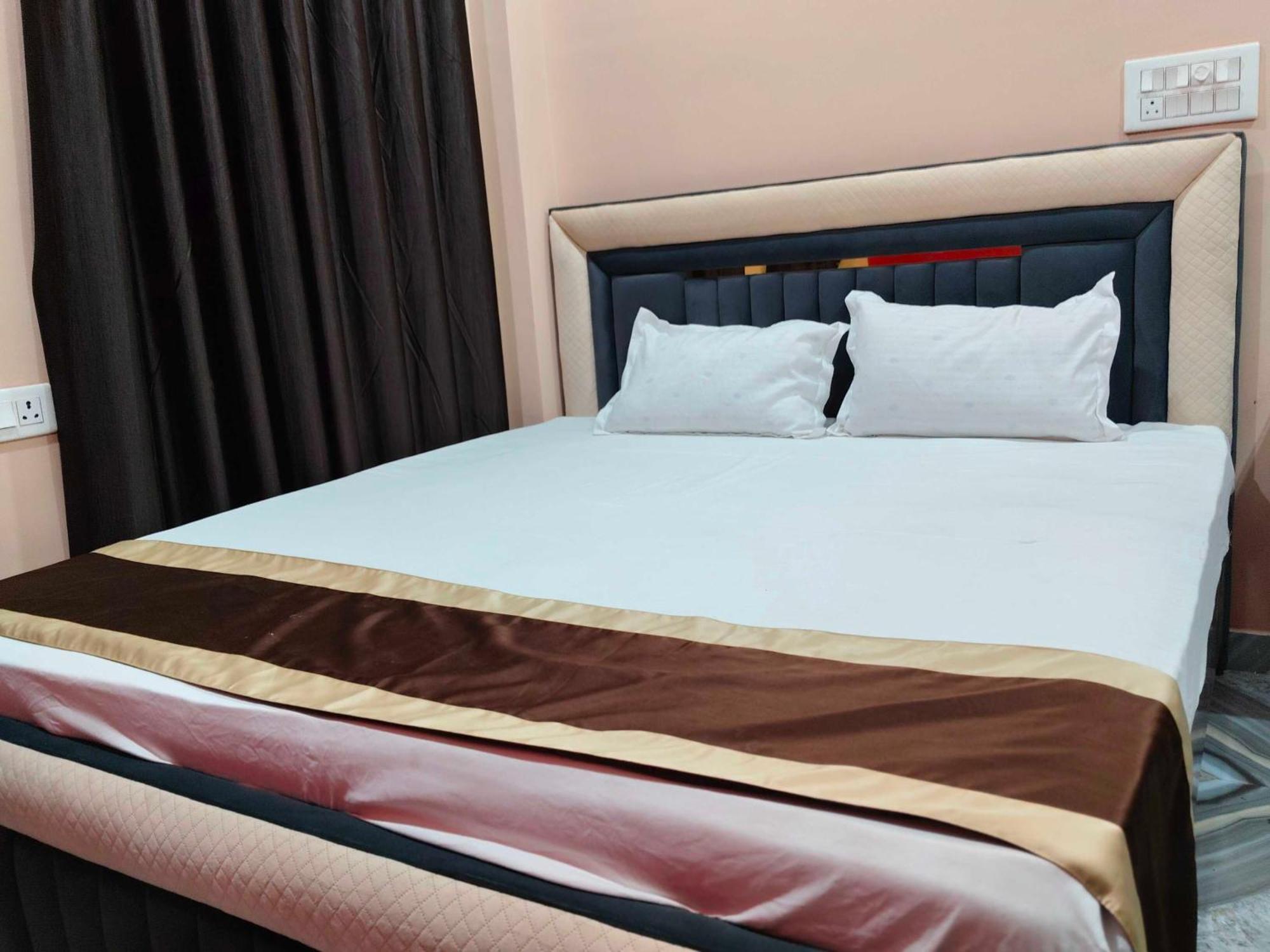 Hotel O The Lavish Landmark Danapur Exterior foto